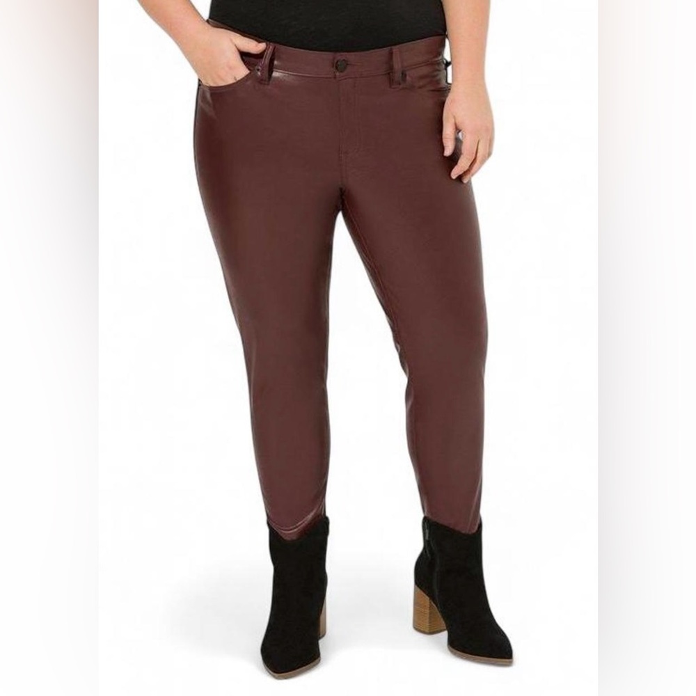 Torrid Pants Sz 20S Perfect Skinny High Rise Faux Leather Holidays Special Event